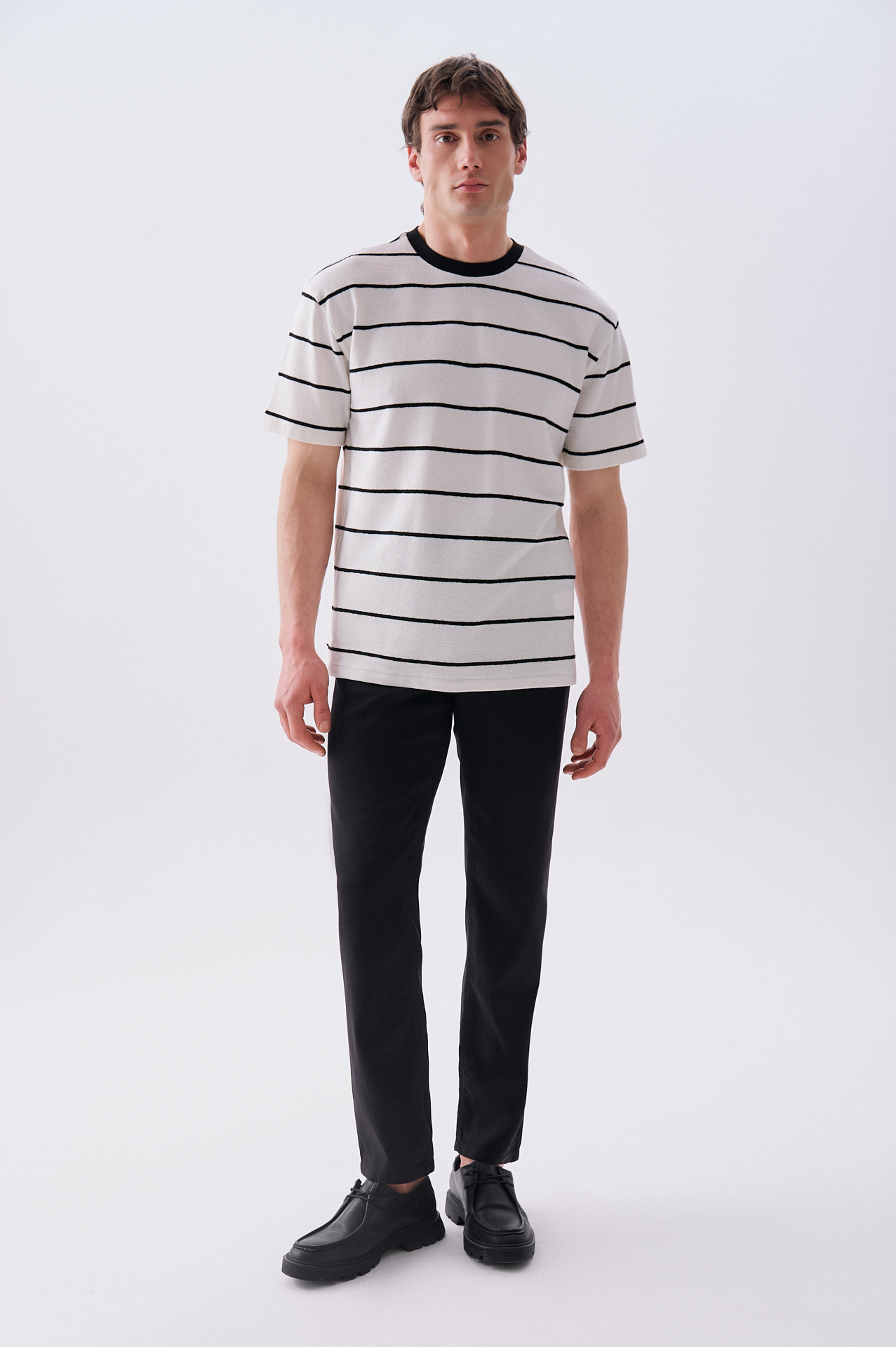Erkek Siyah Straight Fit Beli Bağlamalı Pantolon