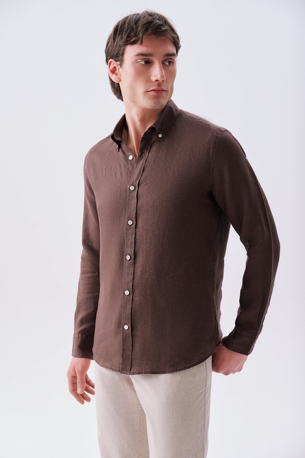 Erkek Kahverengi Slim Fit Uzun Kollu Keten Gömlek