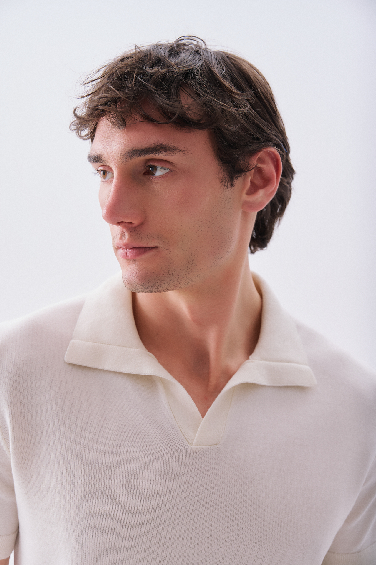 Erkek Kırık Beyaz Polo Yaka Kısa Kollu Triko Kazak