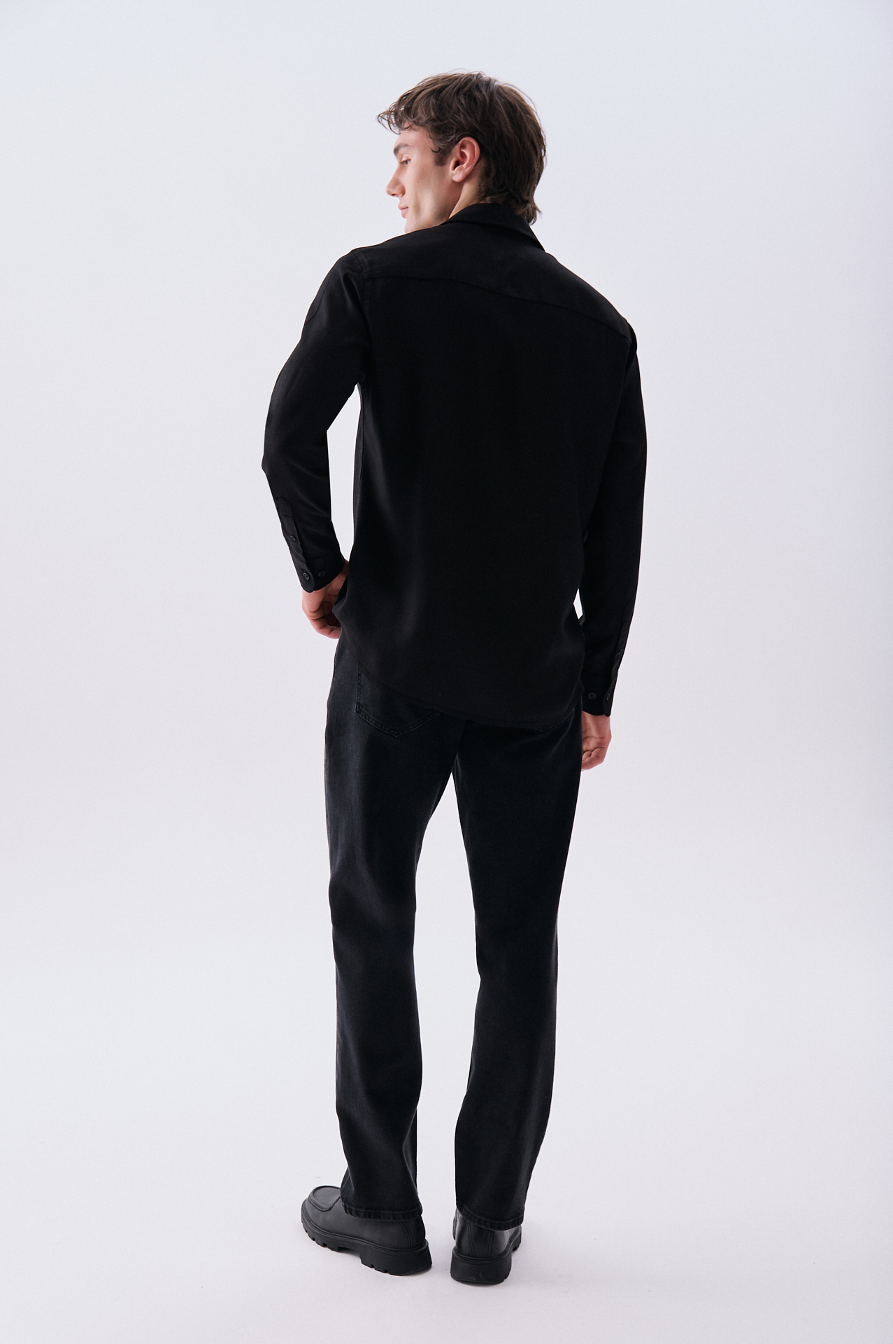 Erkek Siyah Regular Fit Uzun Kollu Gömlek