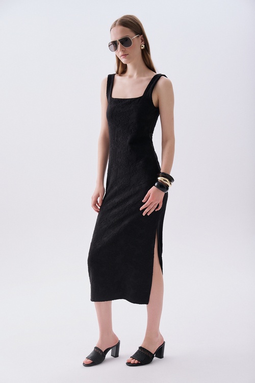 Kadın Siyah Jakarlı Kolsuz Midi Elbise