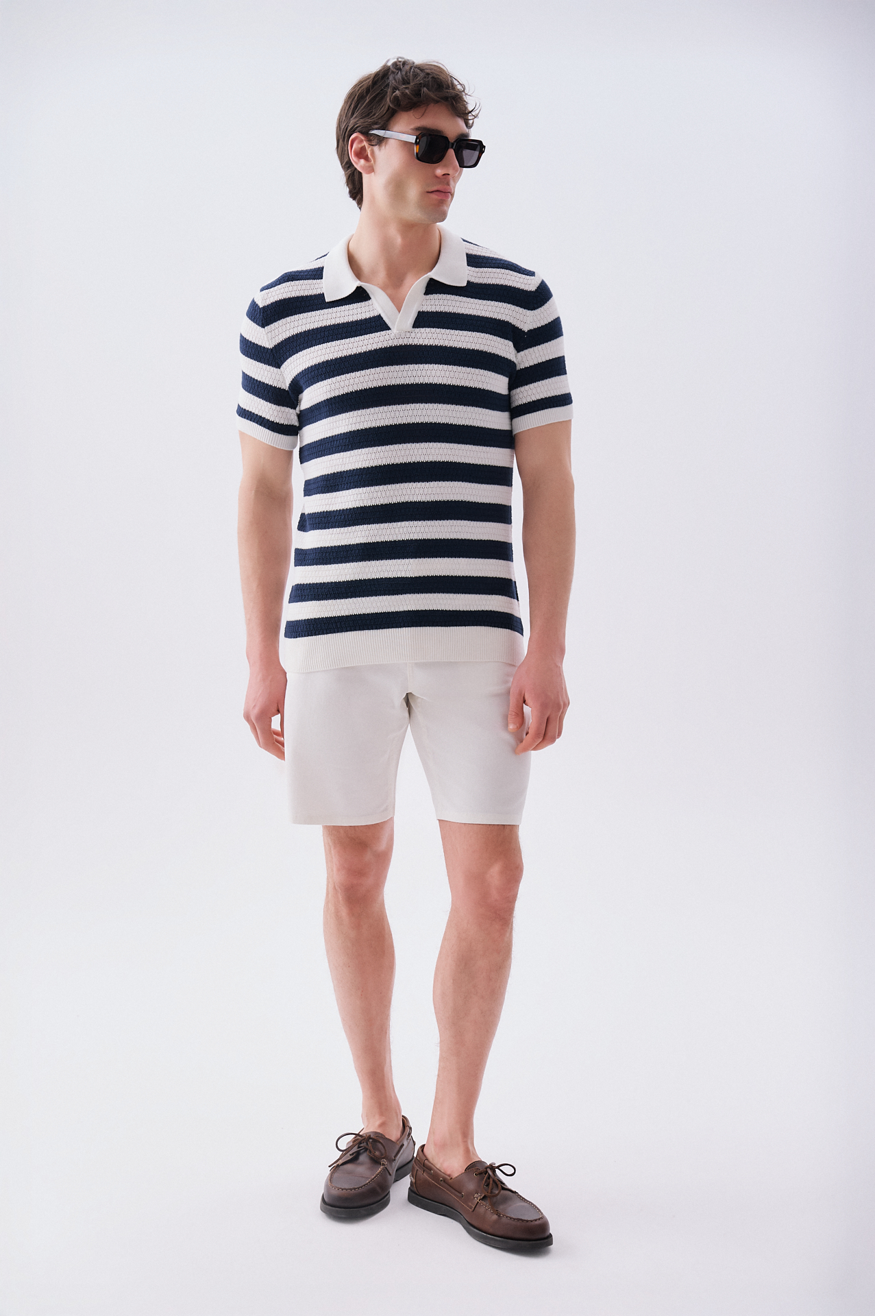 Erkek Kırık Beyaz Straight Fit Chino Şort