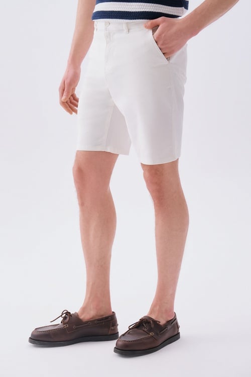  Erkek Kırık Beyaz Straight Fit Chino Şort