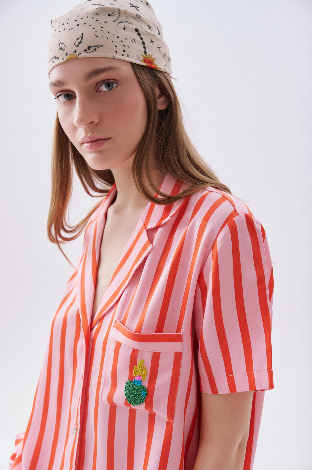 Kadın Pembe Boncuklu Çizgili Oversize Kısa Kollu Gömlek