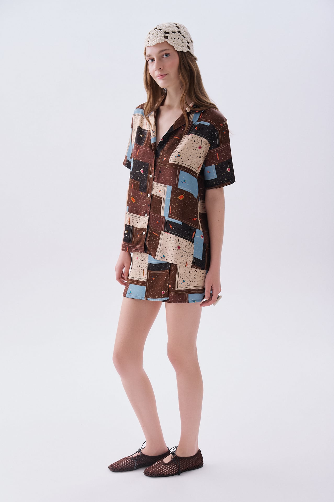 Kadın Kahverengi Desenli Oversize Kısa Kollu Gömlek