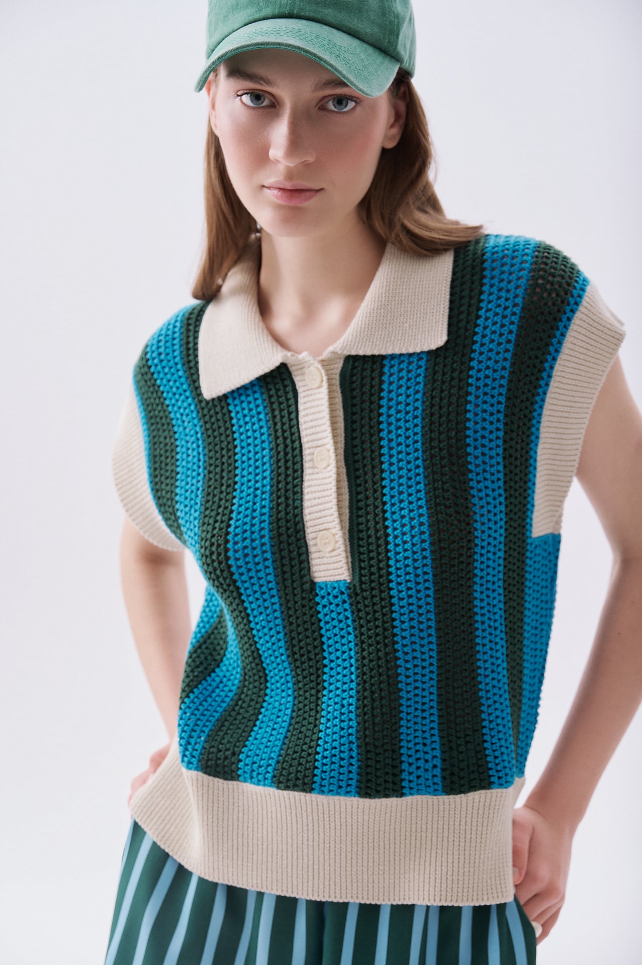 Kadın Mavi Çizgili Polo Yaka Kolsuz Triko Kazak