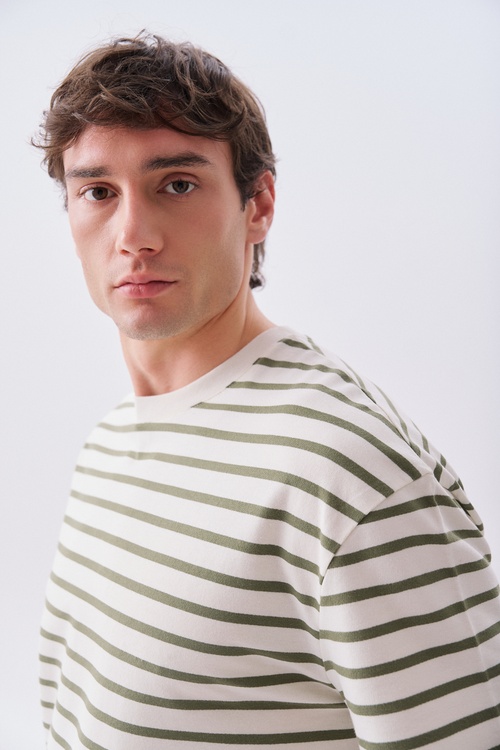  Erkek Haki Çizgili Oversize Bisiklet Yaka T-Shirt