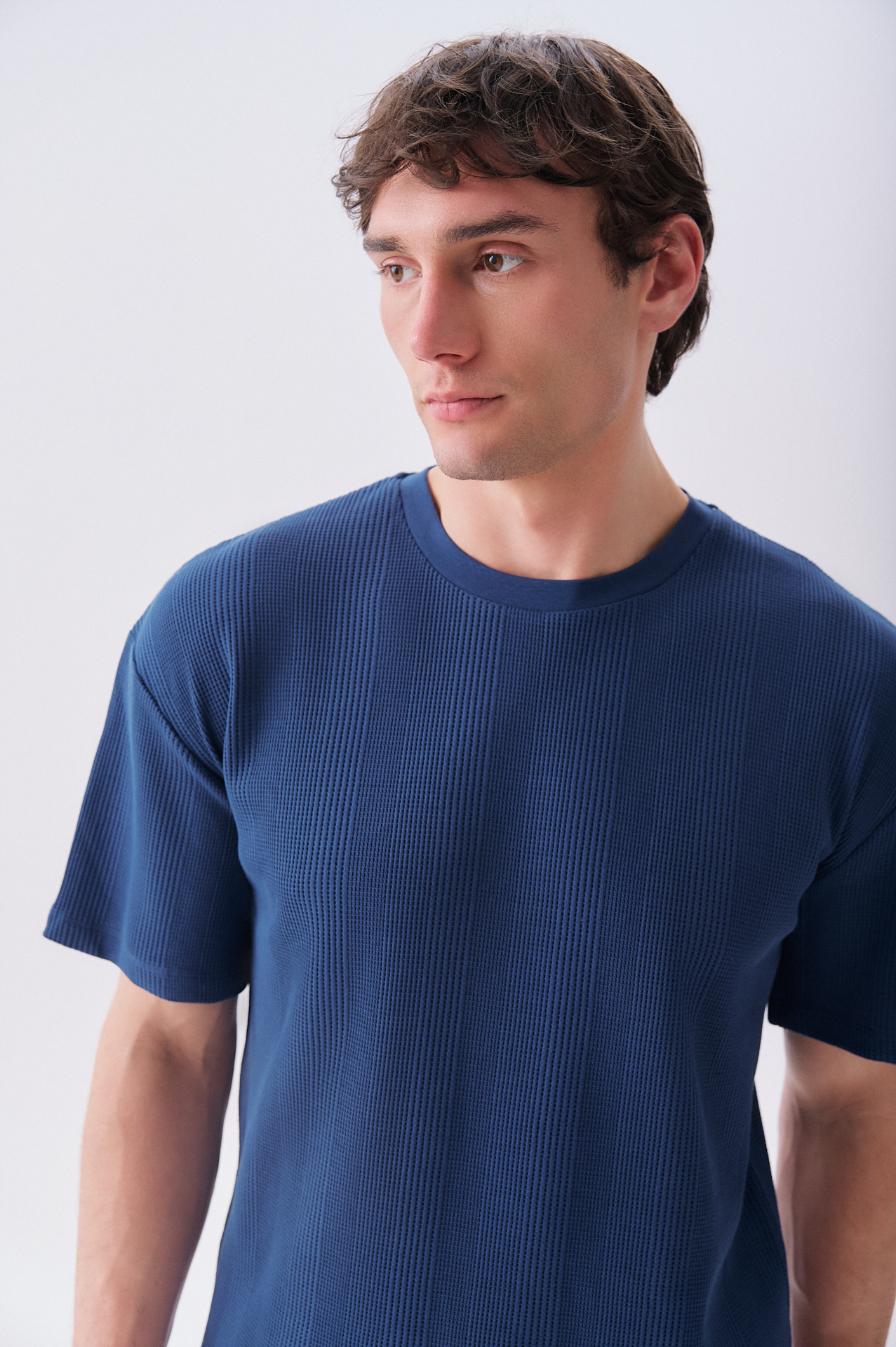 Erkek İndigo Jakarlı Oversize Bisiklet Yaka T-Shirt