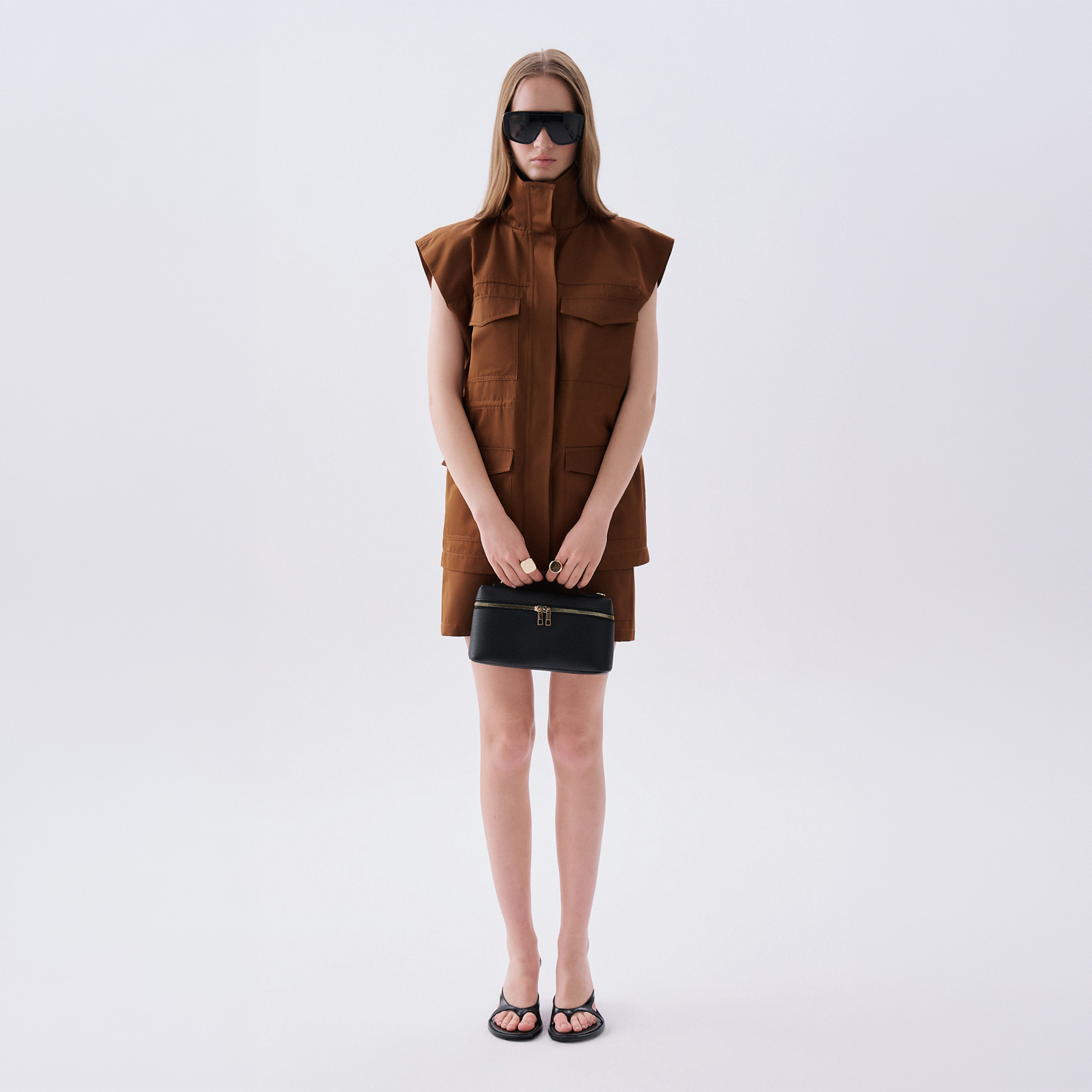  ÇİFT FERMUARLI OMUZ ÇANTASI