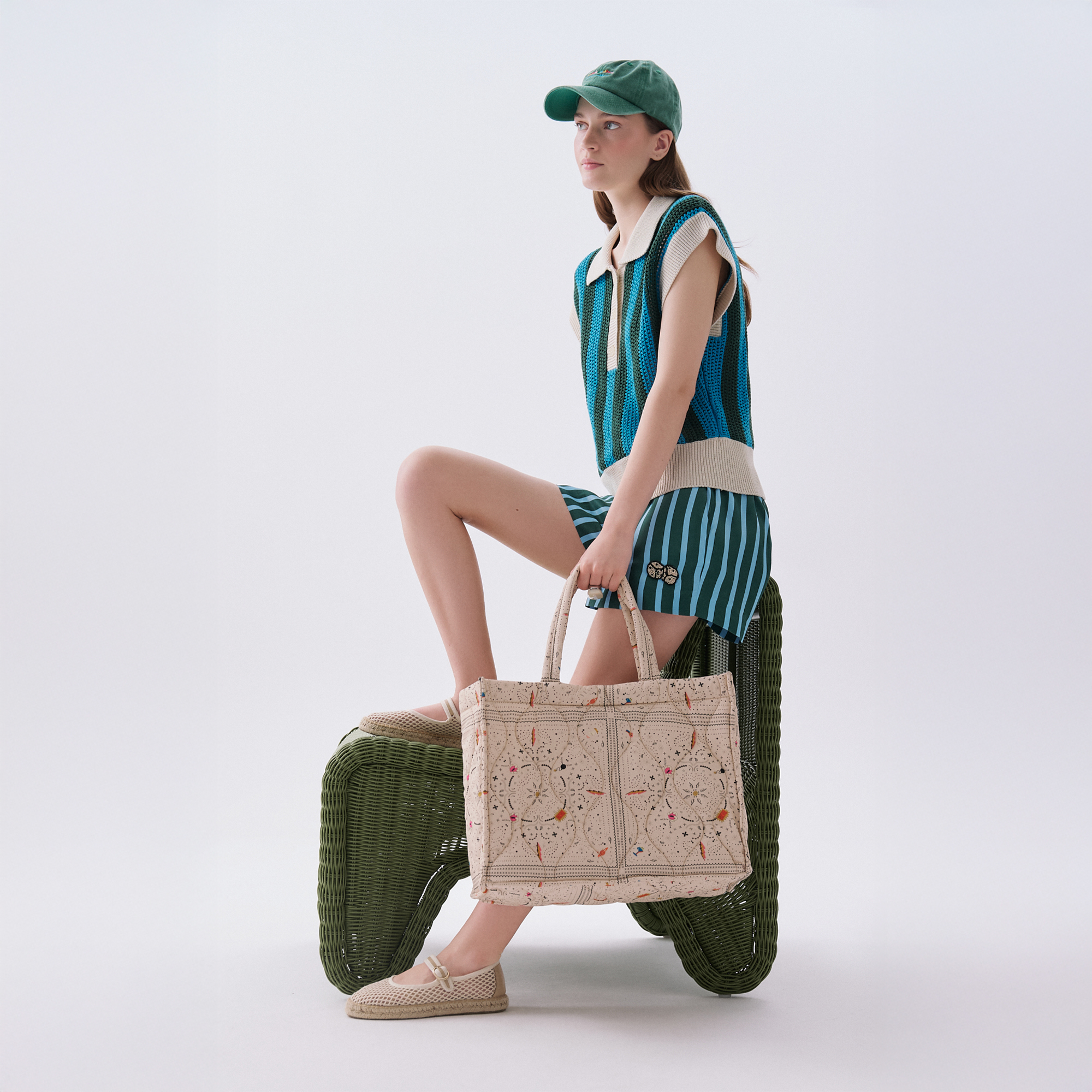 Kadın Bej Desenli Kapitoneli El Çantası