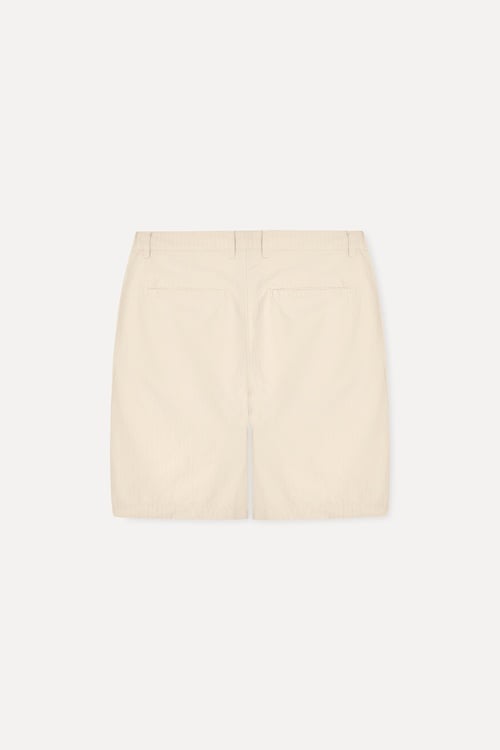  Erkek Bej Çizgili Straight Fit Şort