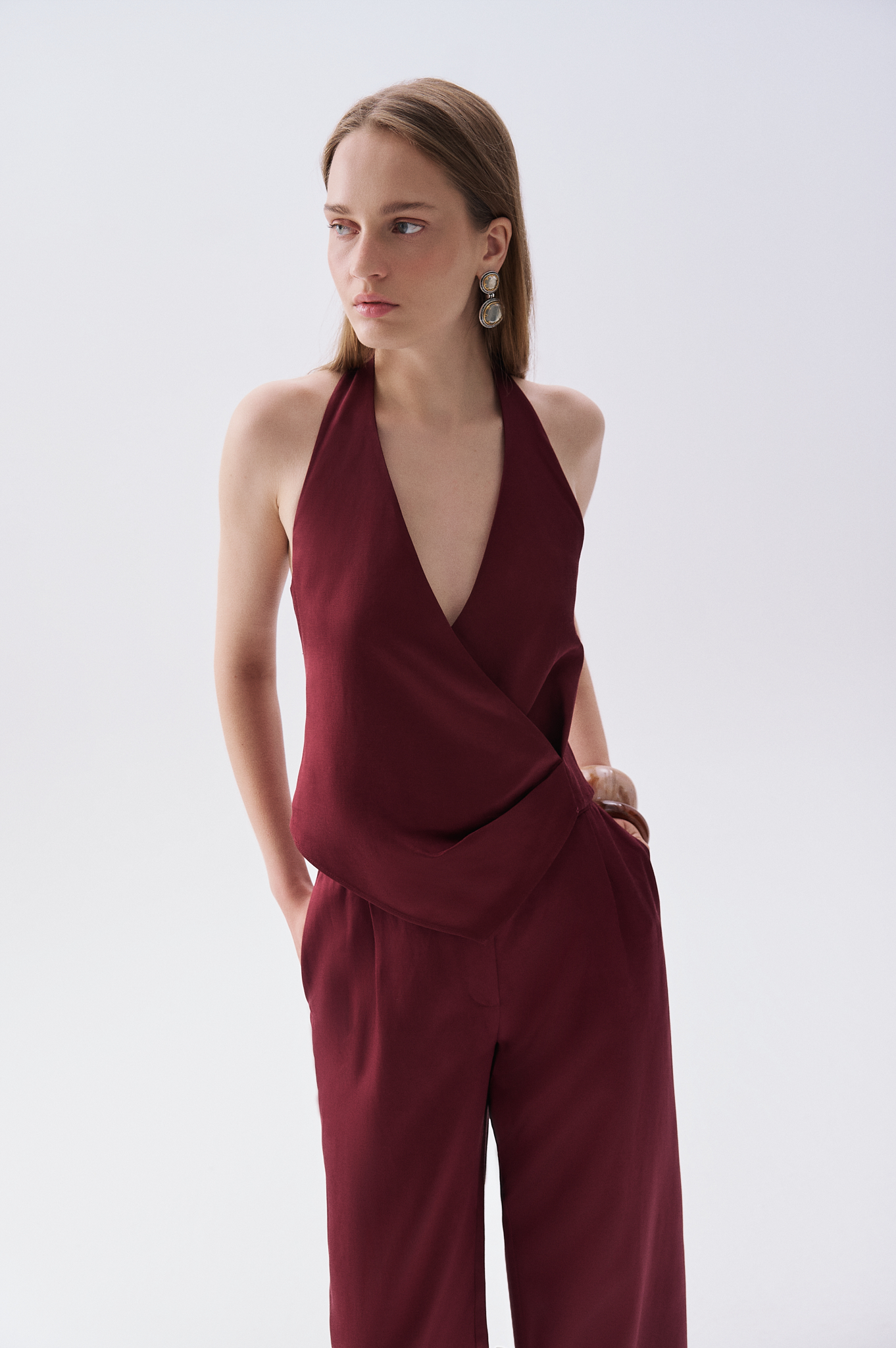 Kadın Bordo Kruvaze Görünümlü Halter Yaka Bluz