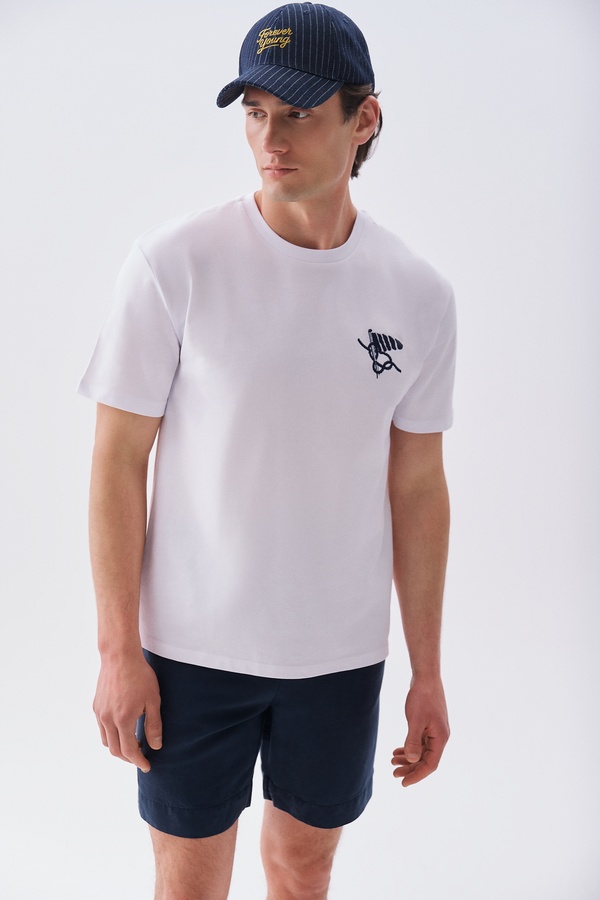 Erkek Beyaz Nakışlı Comfort Fit Bisiklet Yaka T-Shirt