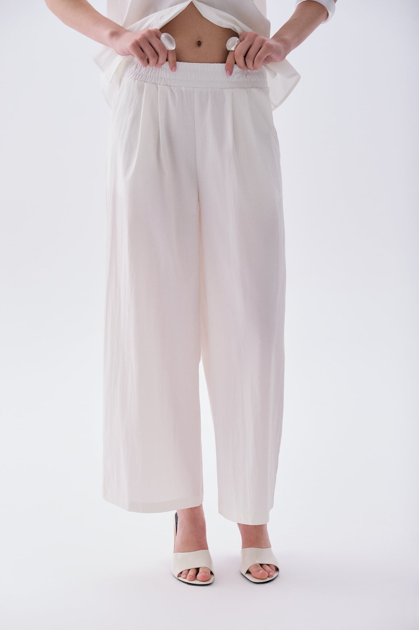 Kadın Beyaz Straight Fit Pantolon
