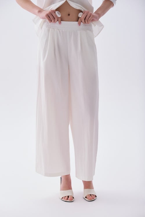 Kadın Beyaz Straight Fit Pantolon