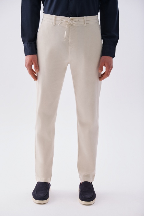 Erkek Kemik Rengi Beli Bağlamalı Tapered Fit Chino Pantolon