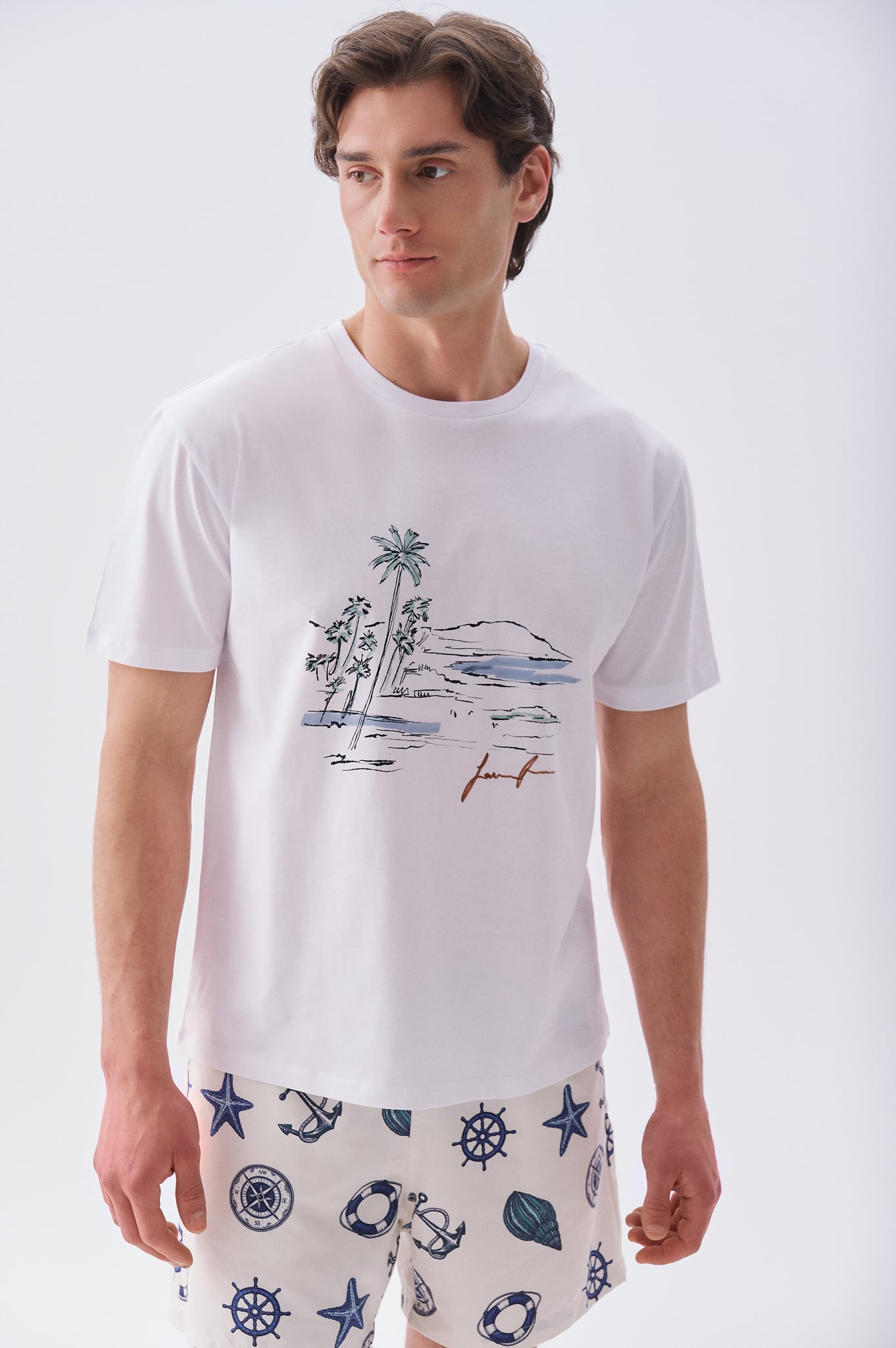 Erkek Beyaz Baskılı Comfort Fit Bisiklet Yaka T-Shirt