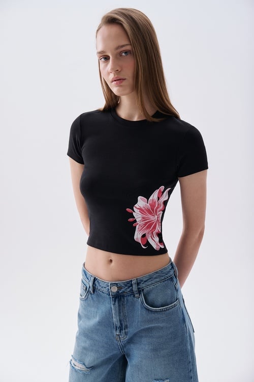 Kadın Siyah Fitted Baskılı Bisiklet Yaka T-Shirt