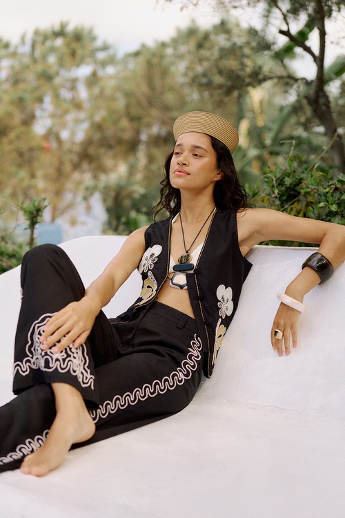  Kadın Siyah Nakışlı Wide Leg Pantolon