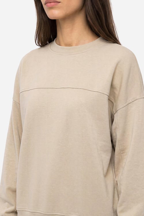 Kadın Bej Rengi Loose Fit Bisiklet Yaka Sweatshirt